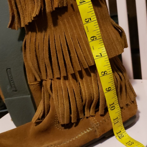 Minnetonka boots (8) - Picture 5 of 7
